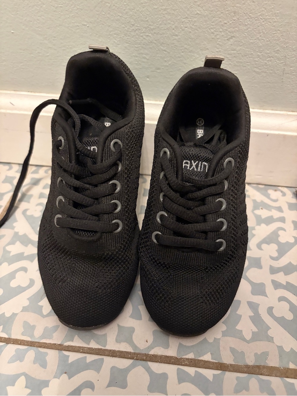 Baxinier girls Black Lightweight cheer Sneakers size 13